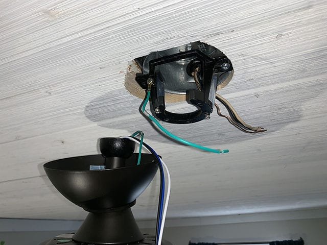 Common Problems that Happen to a Mounting Bracket